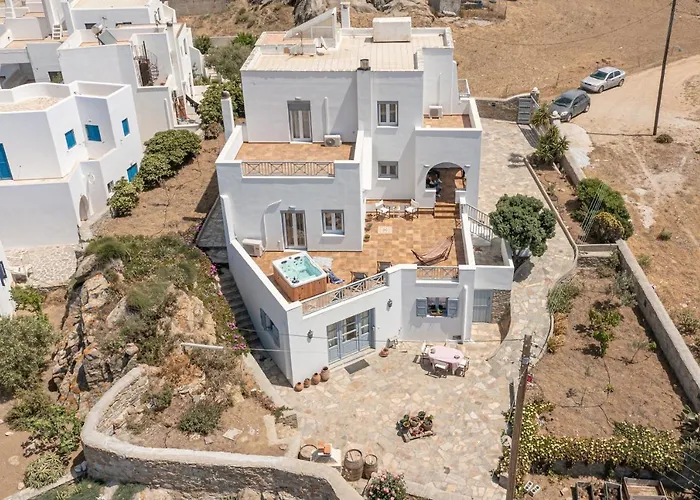 Argo Villa Glinado Naxos