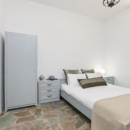 Vila Argo Glinado Naxos