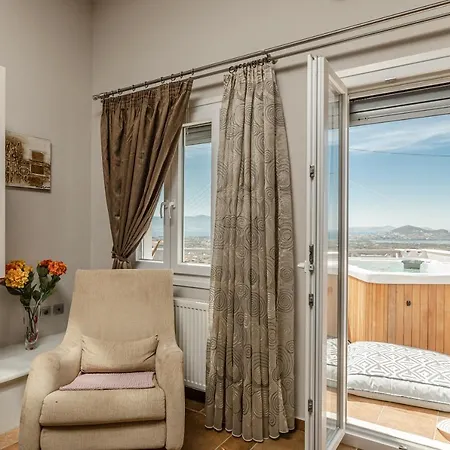 Vila Argo Glinado Naxos